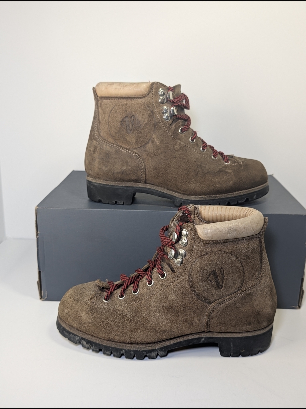 Vintage Vasque Women’s Suede Hiking Boots Size 5D